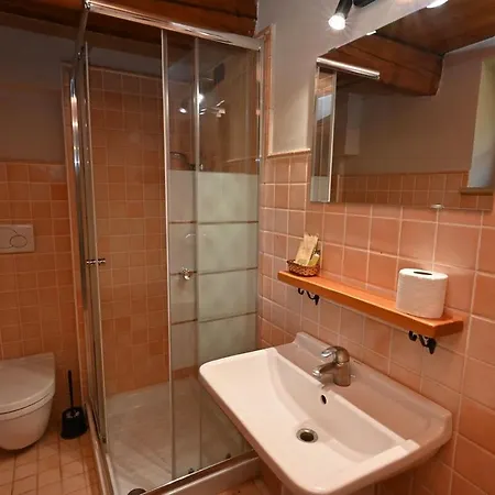 Al Furlo Con Idromassaggio Pagino