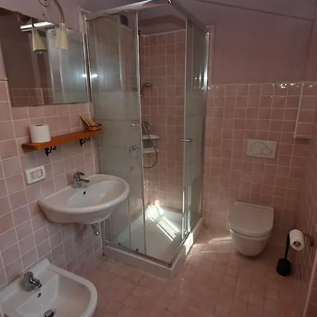 Al Furlo Con Idromassaggio * Pagino