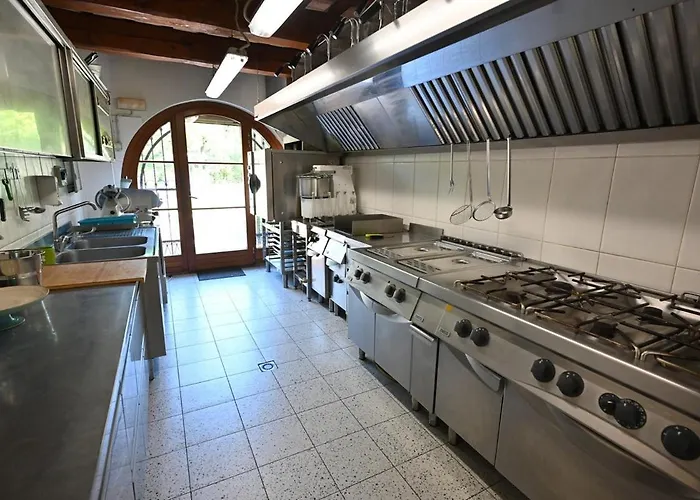 Al Furlo Con Idromassaggio Βίλα *